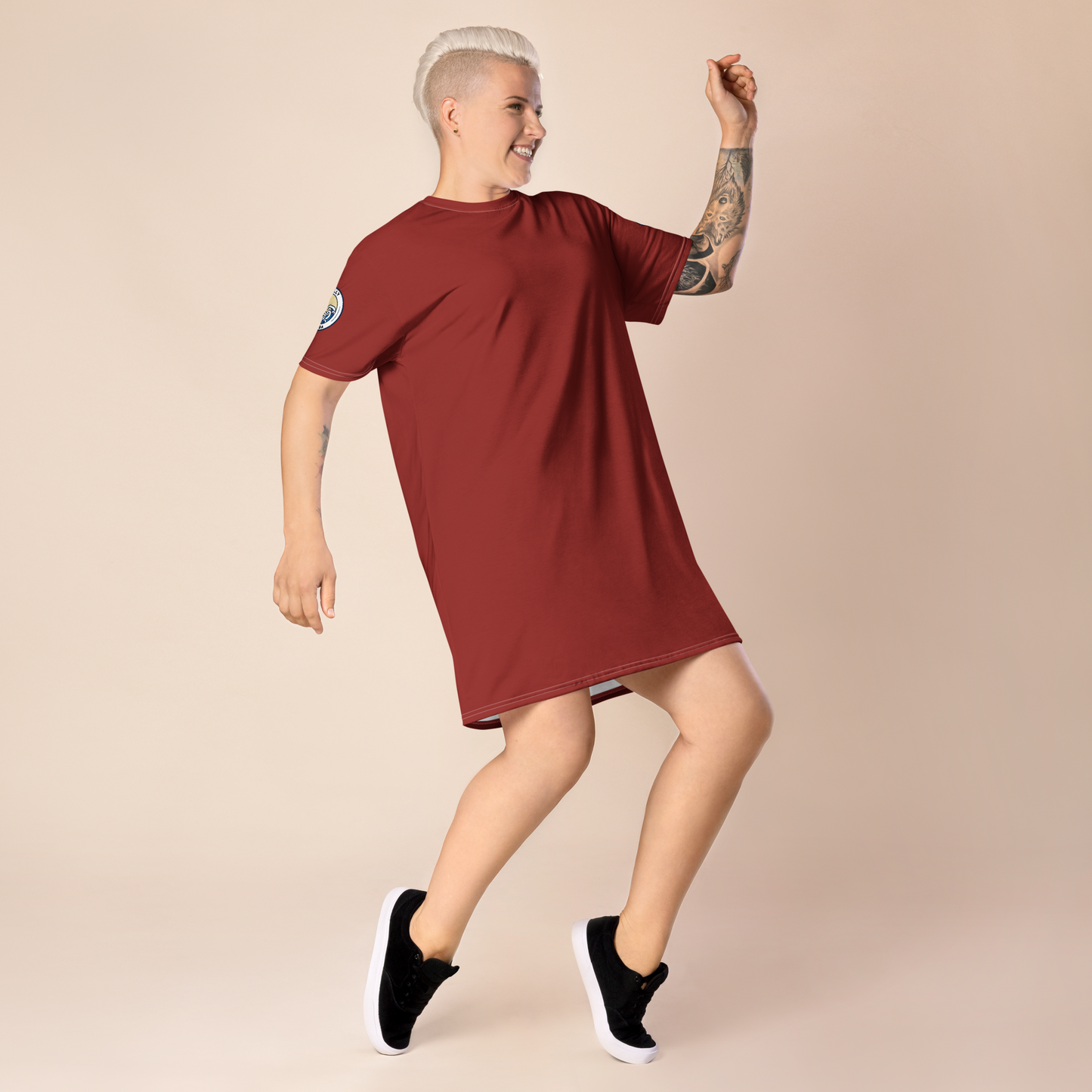 Women's məˈruːn/ mə-ROON T-Shirt Dress